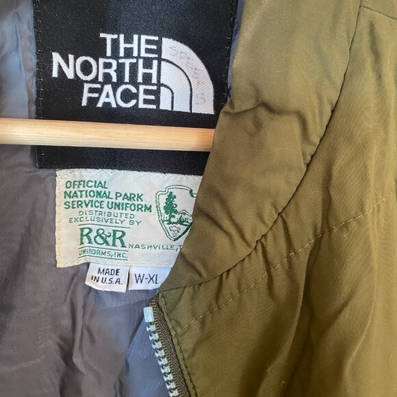 The North Face National Parks Vest - Picture 2 of 3